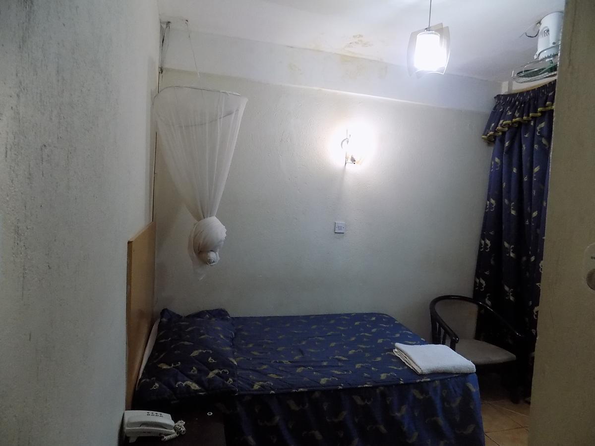 Aponye Hotel كامبالا المظهر الخارجي الصورة