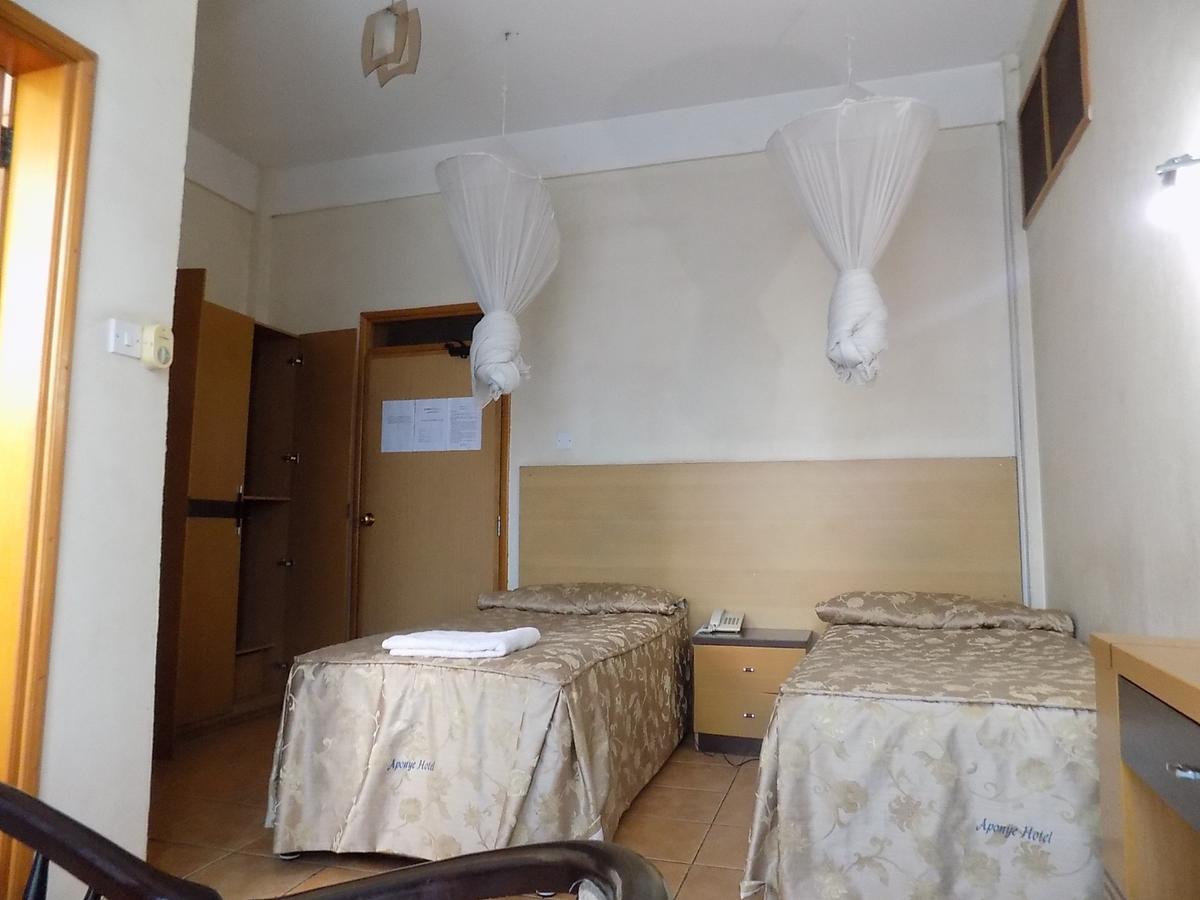 Aponye Hotel كامبالا المظهر الخارجي الصورة