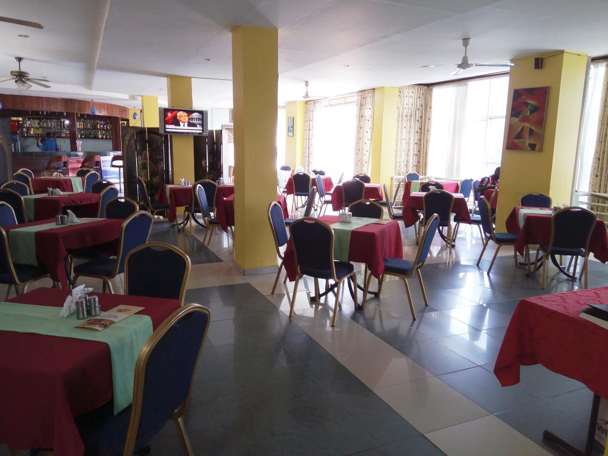 Aponye Hotel كامبالا المظهر الخارجي الصورة